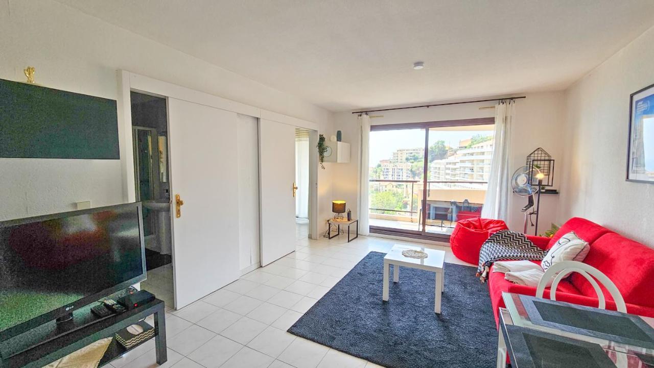 Vue & Tour Odeon - Piscine - Parking - Av Apartamento